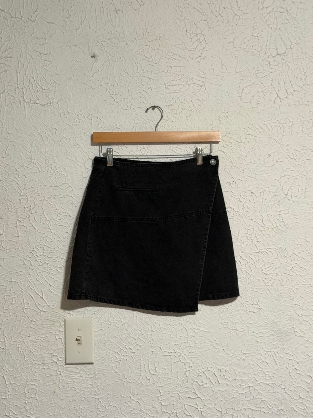 Wild Pony Women’s Black Denim Wrap Mini Skirt Size Small